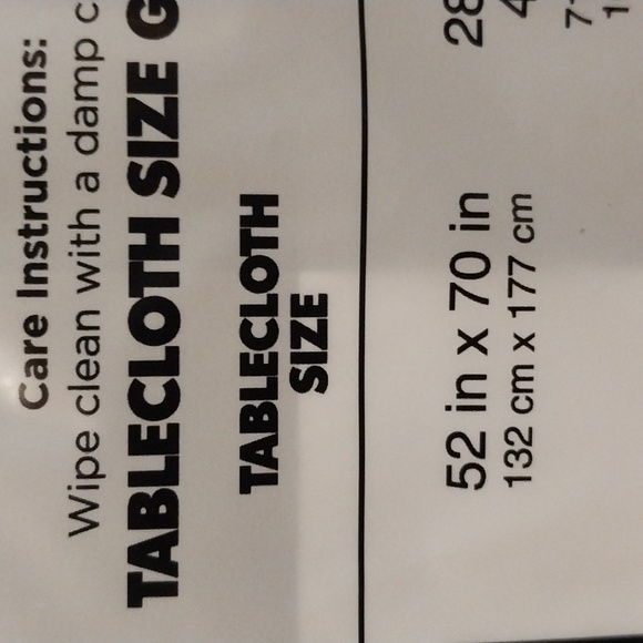 BLACK AND WHITE CHECKERED RECTANGULAR tablecloth - Picture 7 of 8